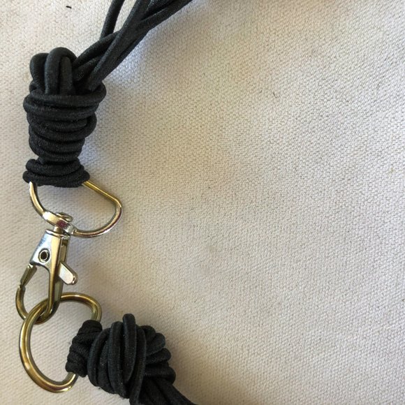 Gold "bar" necklace - Picture 2 of 2